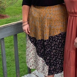 Roolee pattern skirt